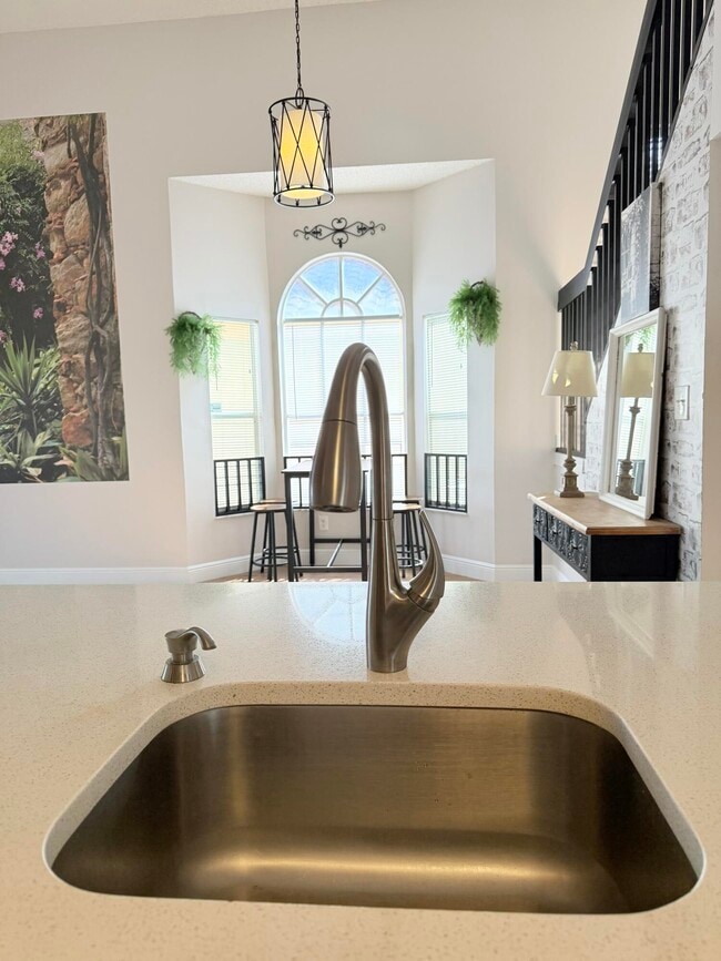 Building Photo - 13206 Glenmoor Dr