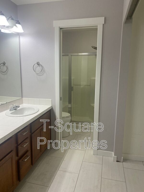 Building Photo - 21236 11th Dr SE