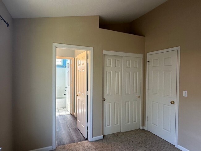 Building Photo - Beautiful 3 Bed + Bonus Room, 2.5 Bath Home!