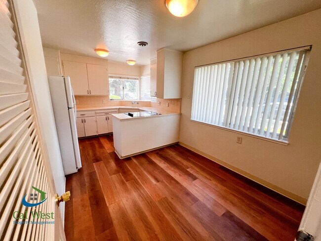 Building Photo - $2495 - 2bd/1ba in the heart of Campbell
