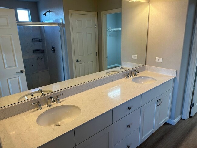 Building Photo - 3 Story Home Nestled in the Heart of Coronado Ranch