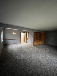Building Photo - 1879 Cromwell Dr