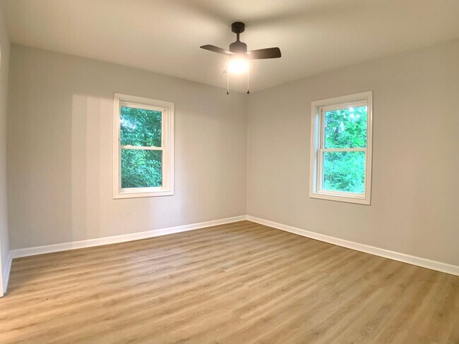 Building Photo - 1624 Golf Club Ln