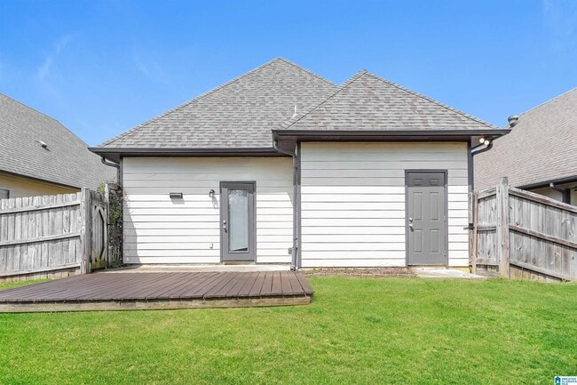 Building Photo - 1056 Washington Dr