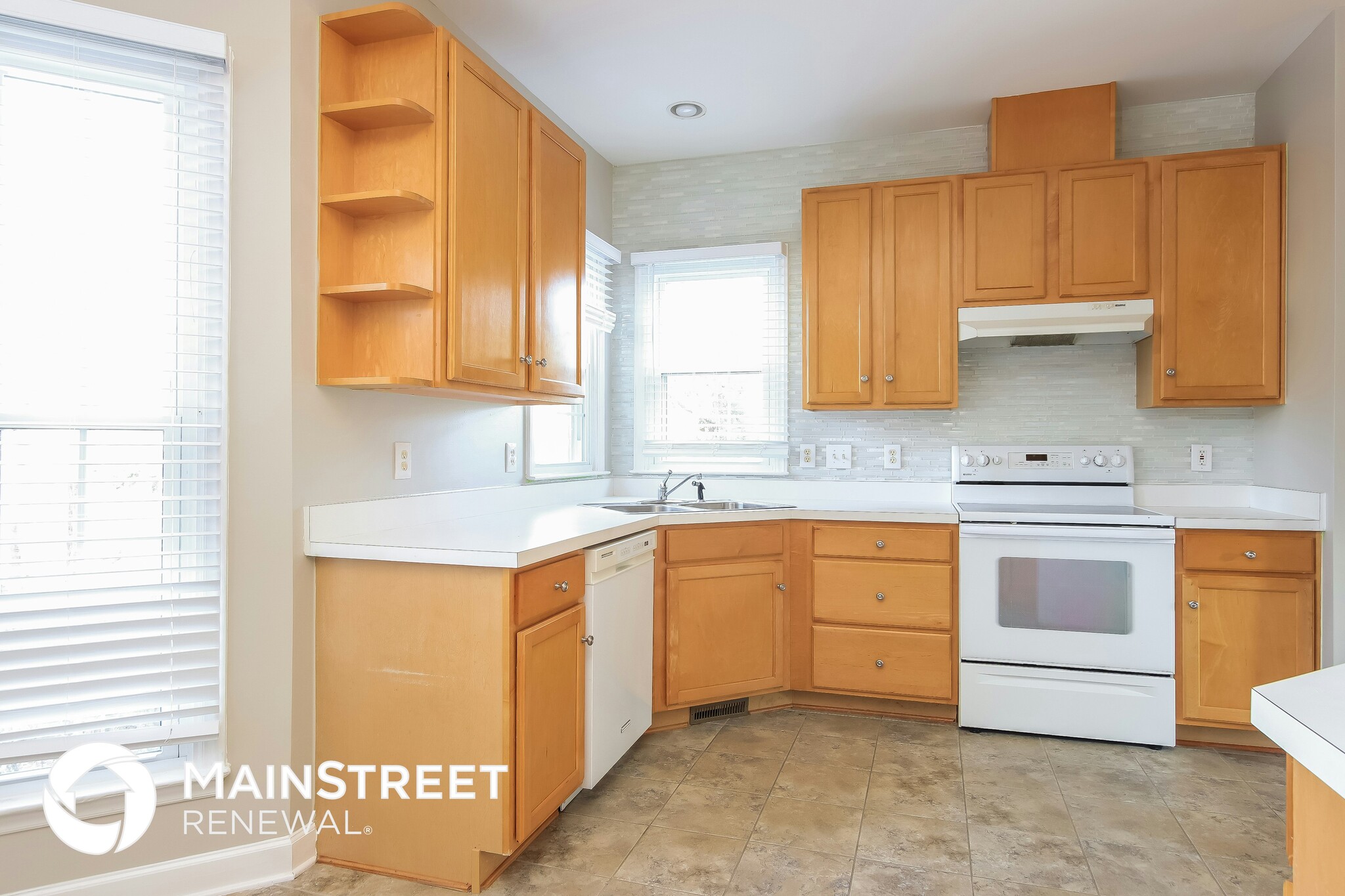 Building Photo - 808 Siena Dr