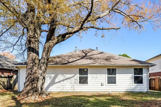 Building Photo - 22215 Nobles Crossing Dr