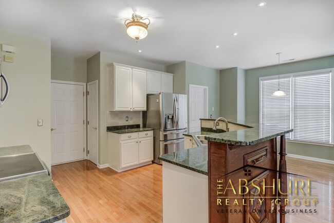 Building Photo - 9028 Stoney Run Dr