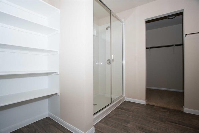 Building Photo - 708 Comal Run