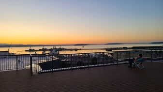 Building Photo - 2824 Grand Ave