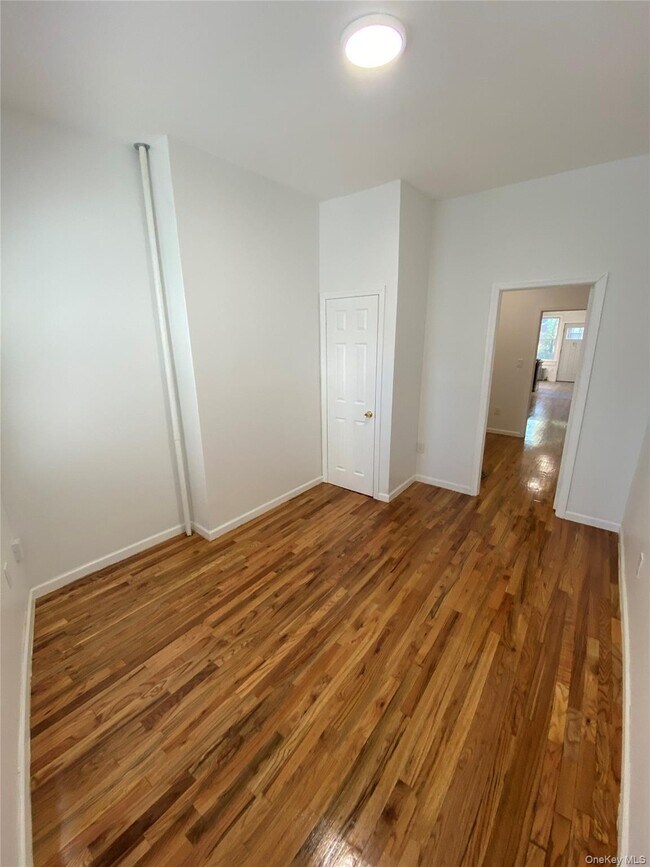 Building Photo - 57-09 Catalpa Ave