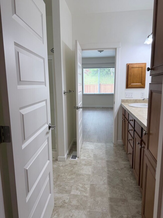 Building Photo - 3047 Ridge View Pl