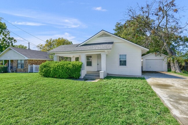 Primary Photo - 638 Gilcrease St