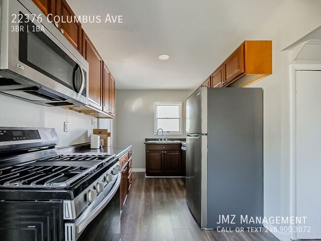 Building Photo - 22376 Columbus Ave