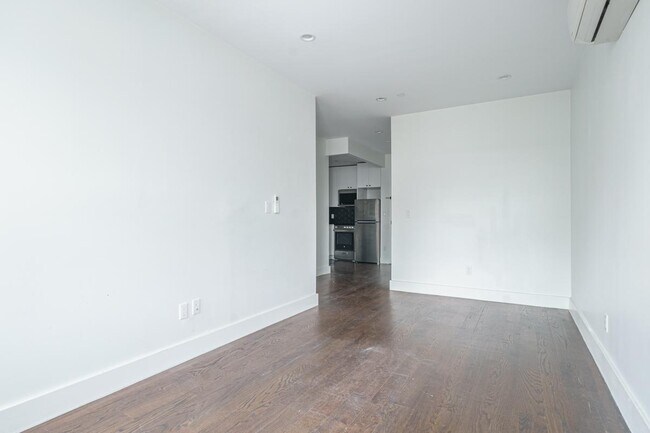 Building Photo - 62 De Sales Pl