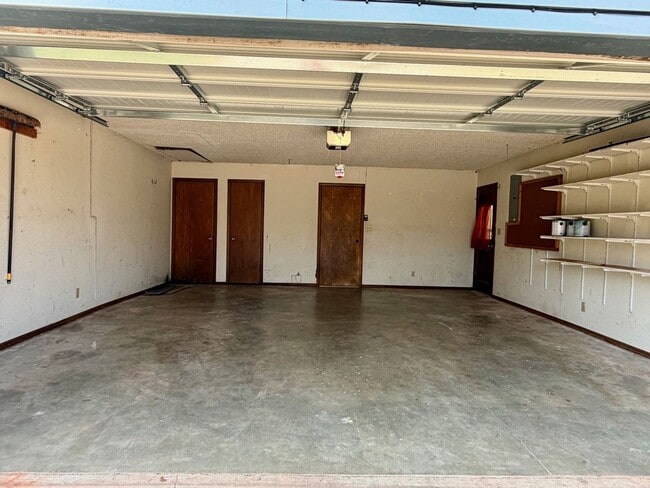 Building Photo - 15604 Gaddy Rd