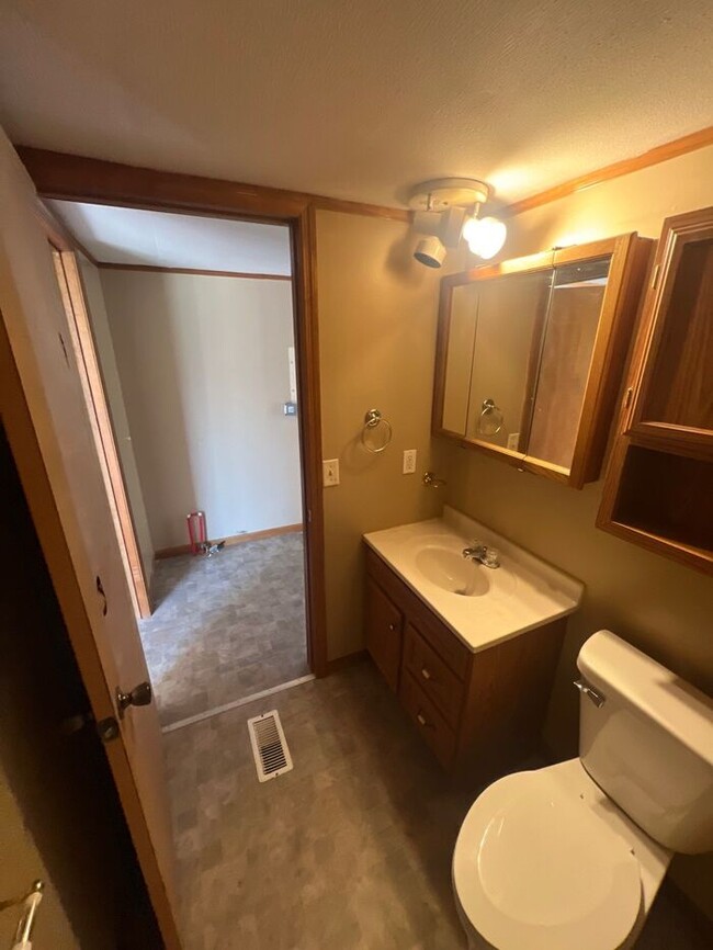 Building Photo - Mobile Home For Rent / Rent to Own