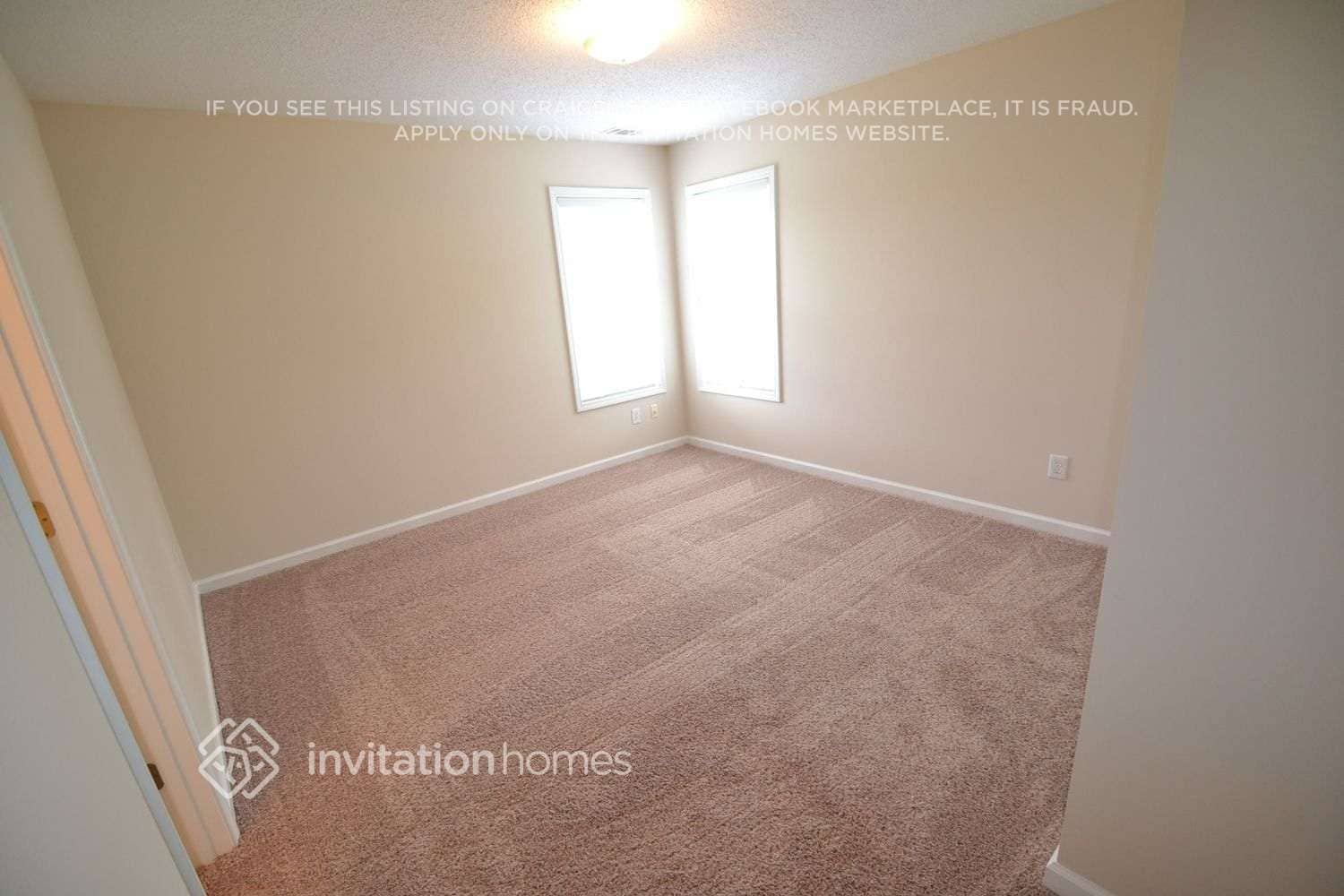 Building Photo - 5649 Rutland Dr SW