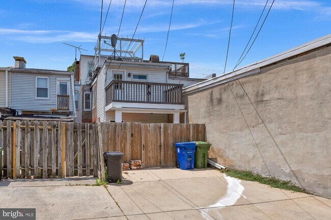 Building Photo - 1329 S Charles St