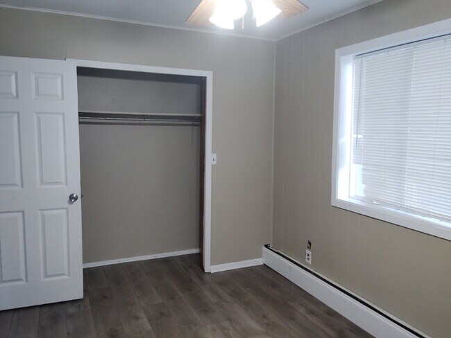 Building Photo - Charming 3BR Home in Heart of West 7th – St. Paul