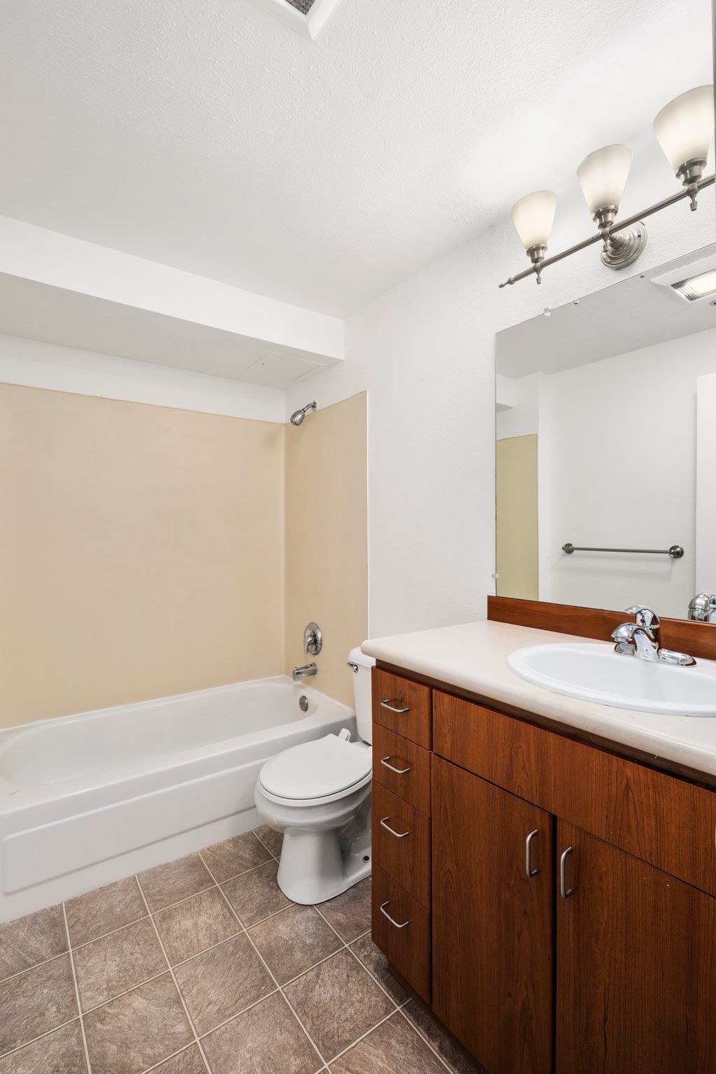 Building Photo - 8745 Greenwood Ave N APT 207,