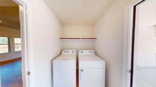 Building Photo - 11409 Headwater Ct