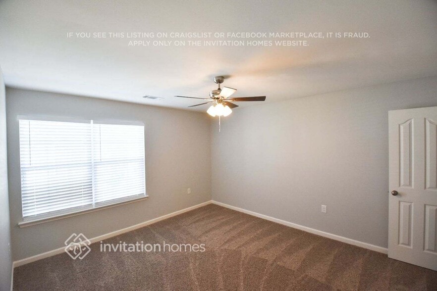 Building Photo - 1719 Eastway Dr