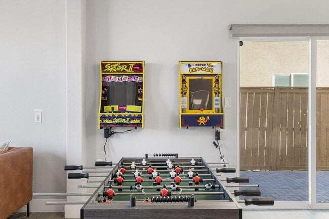 Building Photo - Updated 3BR Home with Private Pool in Tierra del Sol Community – Coachella