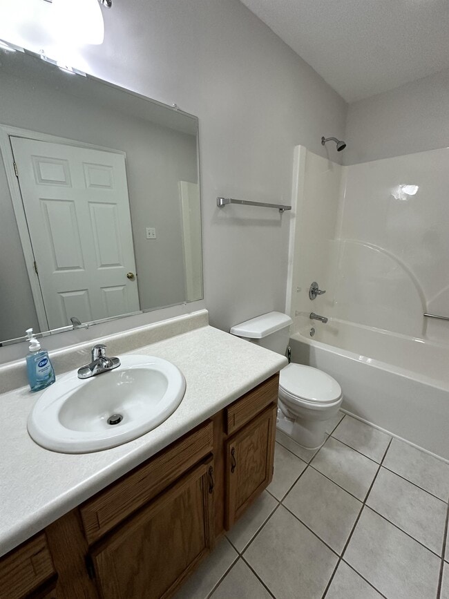 Building Photo - 1114 Mercer Dr