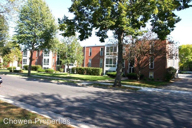 Building Photo - 4431 Chowen Ave S