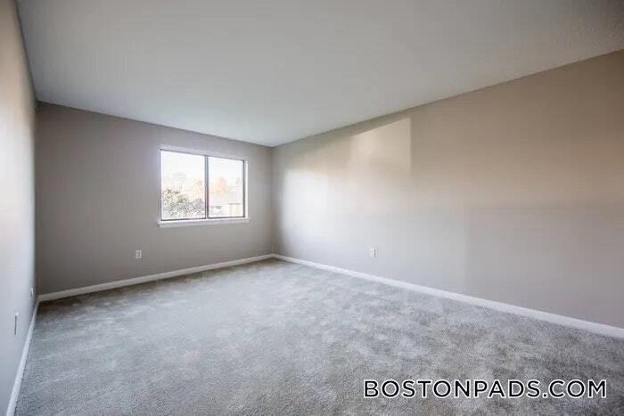 Building Photo - 28 Forest Acres Dr