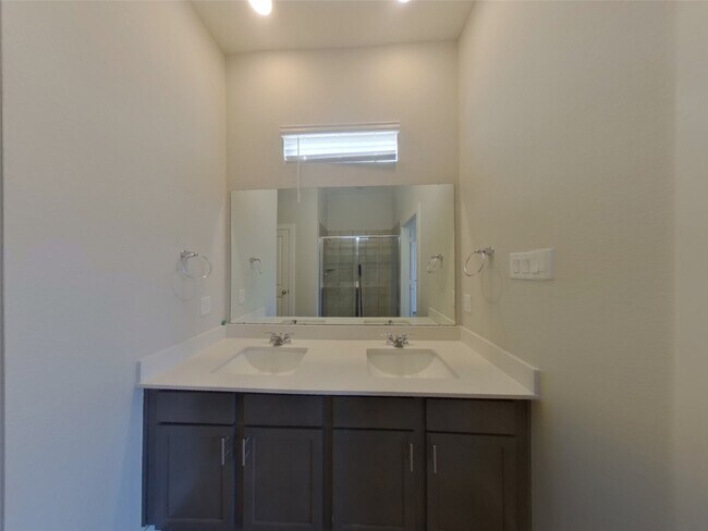 Building Photo - 2331 Cohorn Trl