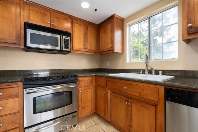 Building Photo - 1023 Southwood Dr