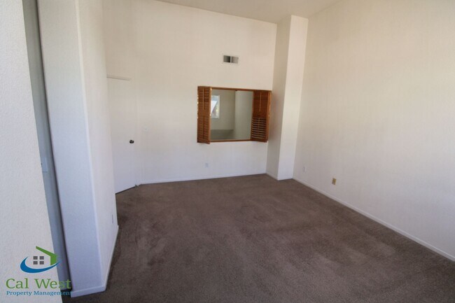 Building Photo - Galleria - Lease Up