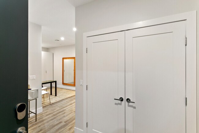 1 Bed + Den - Entrance - E Plaza & Residences