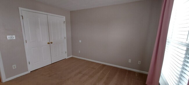 Building Photo - Beautiful home in GREAT location