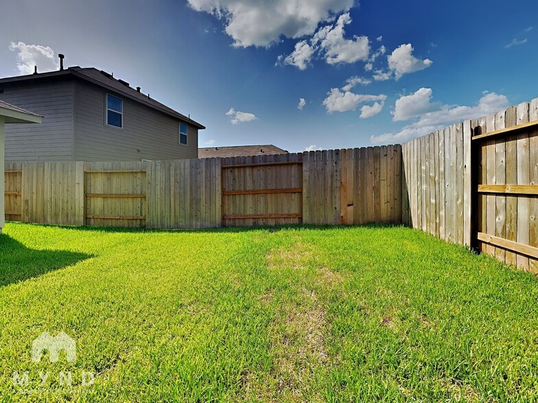 Building Photo - 18559 Cepagatti Dr