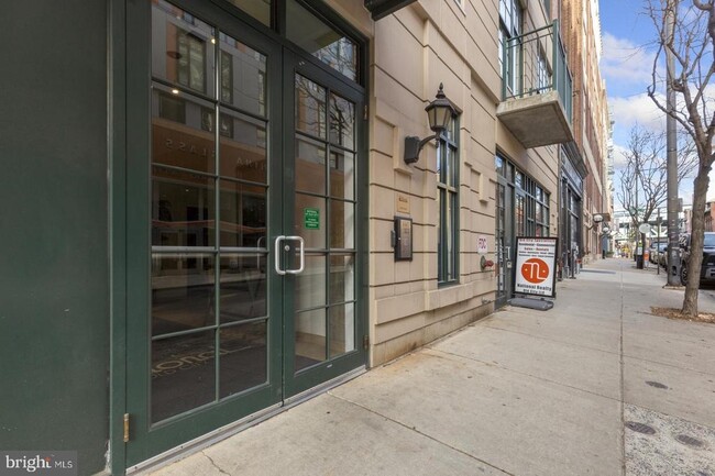 Building Photo - 112 N 2nd St