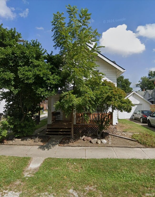 Primary Photo - 1816 St Marys Ave