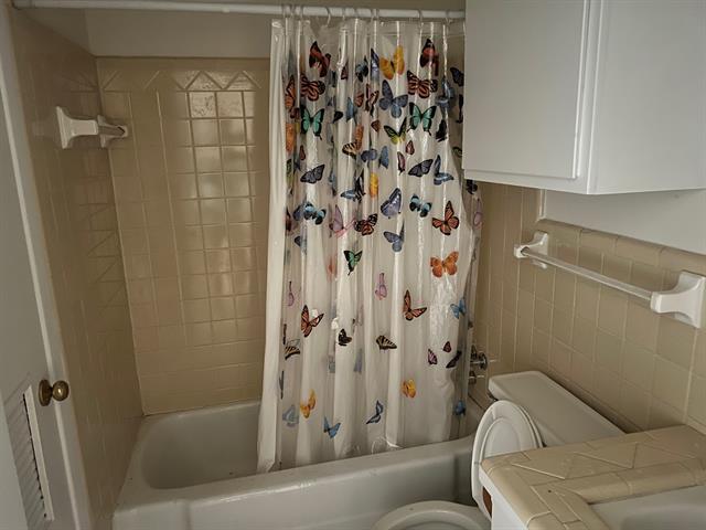 Building Photo - 1403 SE 21st St