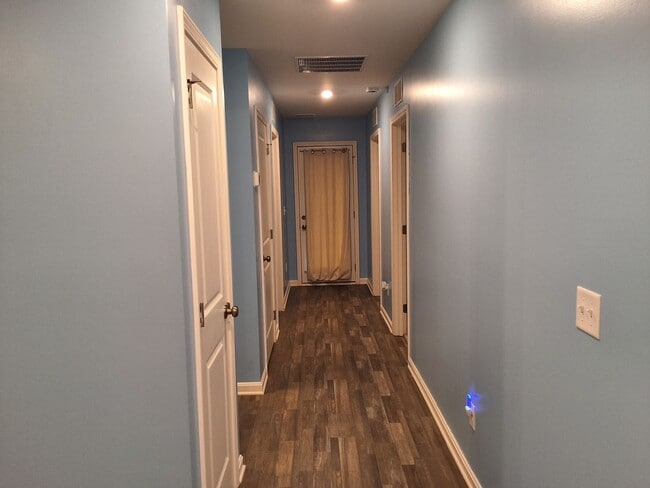 Building Photo - Cozy 3 Bed, 2 Bath House In Vine Grove, KY