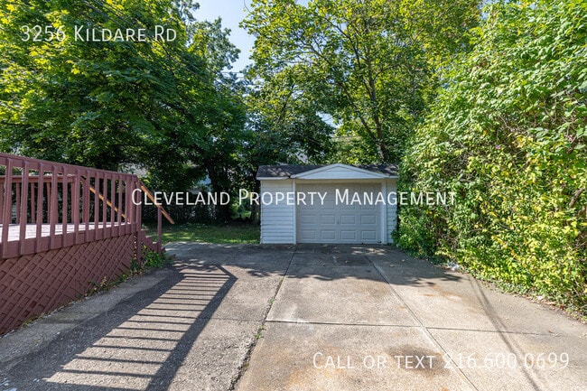 Building Photo - 3256 Kildare Rd