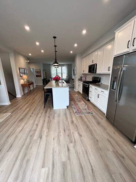 Building Photo - 4539 Berwyn Ln