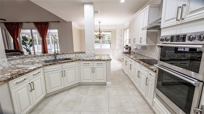 Building Photo - 5280 NW 95th Ave