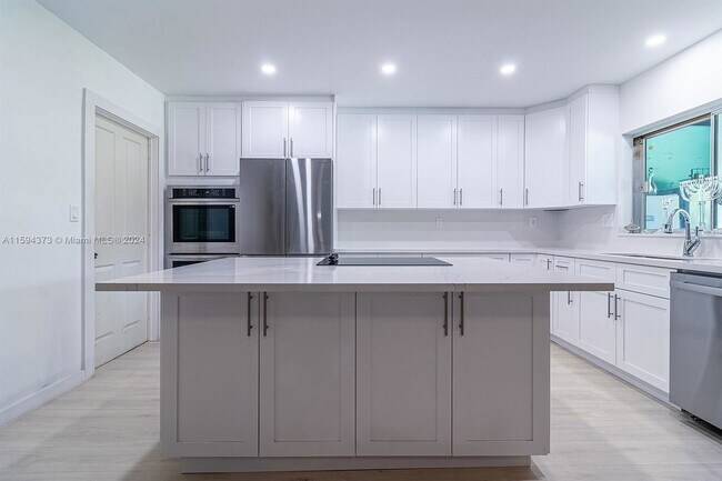 Building Photo - 8145 SW 128th St