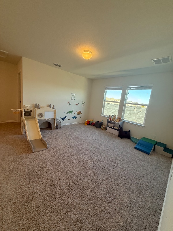 Building Photo - 409 Dakota Crk