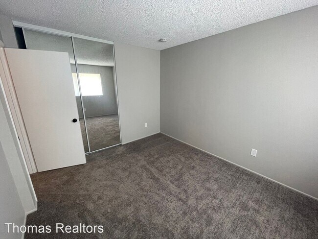 Building Photo - 4 br, 2.5 bath House - 2777 Lancha Street