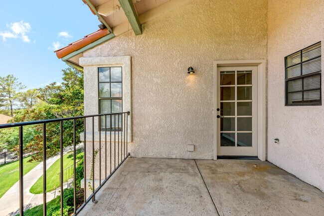 Building Photo - Foothills Condo Living