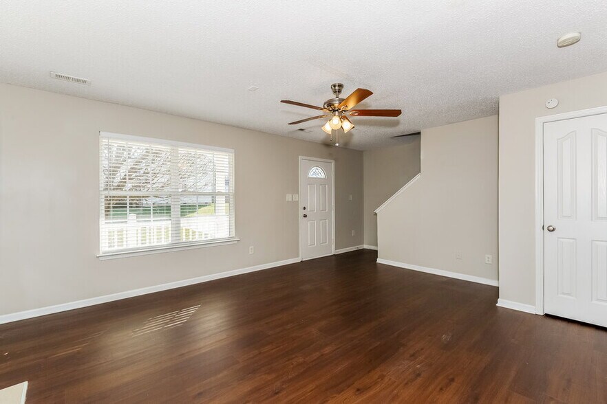 Building Photo - 14620 Arlandes Dr