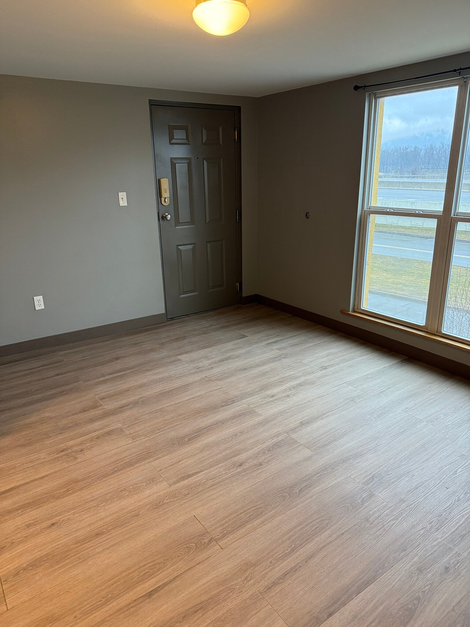 Building Photo - 154 East St