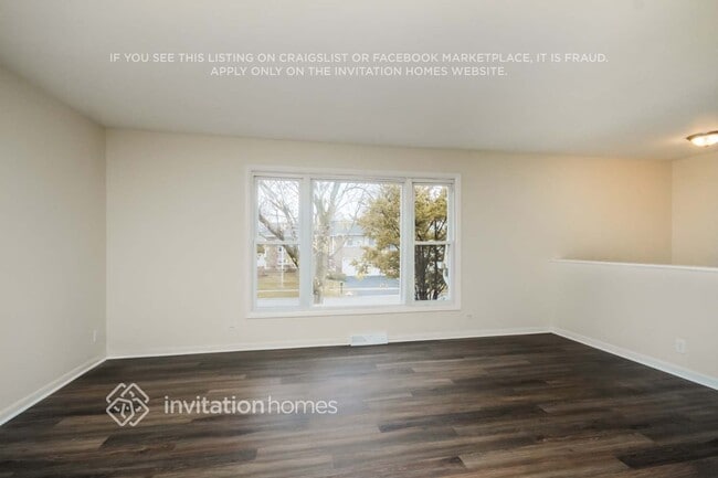 Building Photo - 714 N Pinecrest Rd